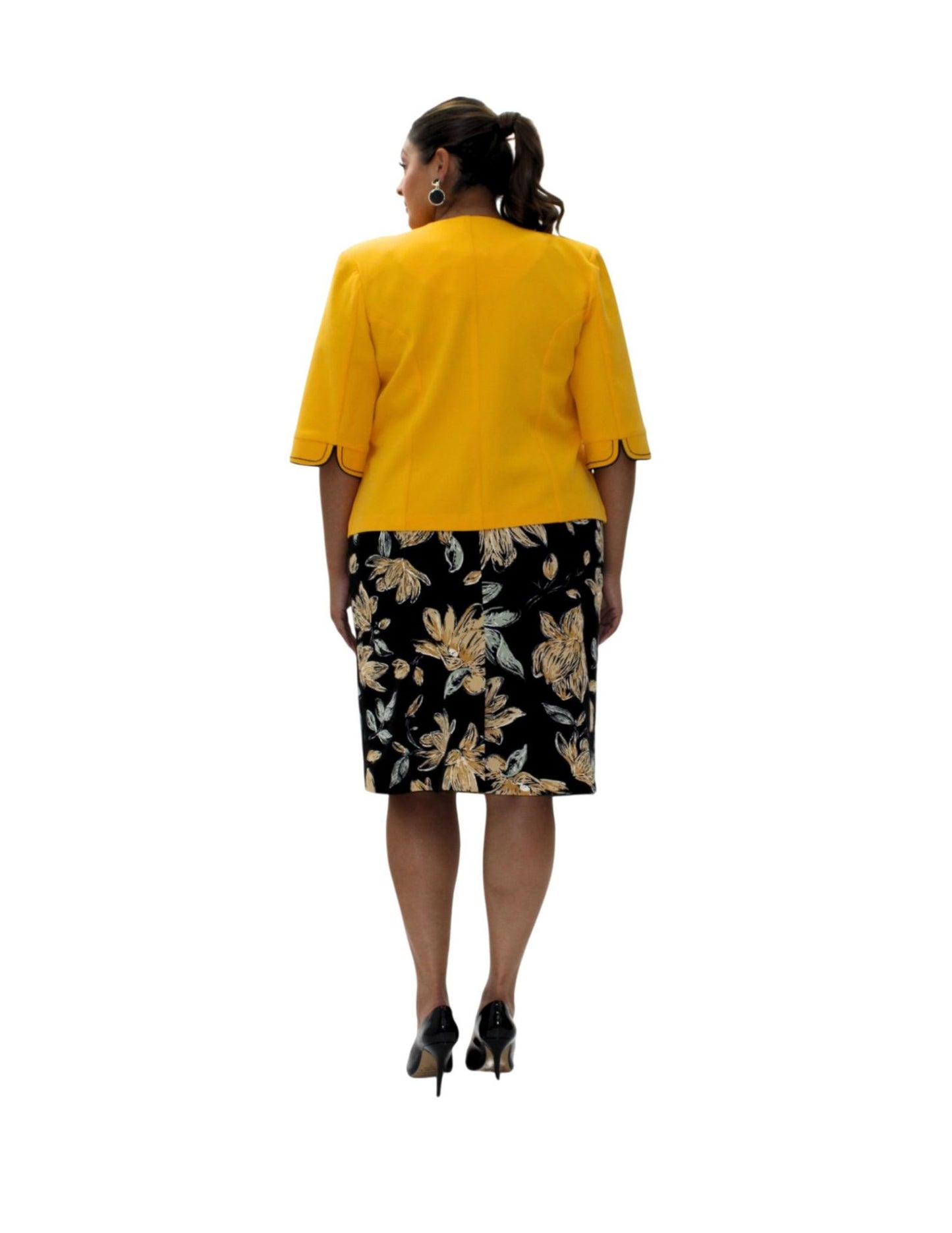 CONJUNTO AMARILLO DE DOS PIEZAS CON VESTIDO