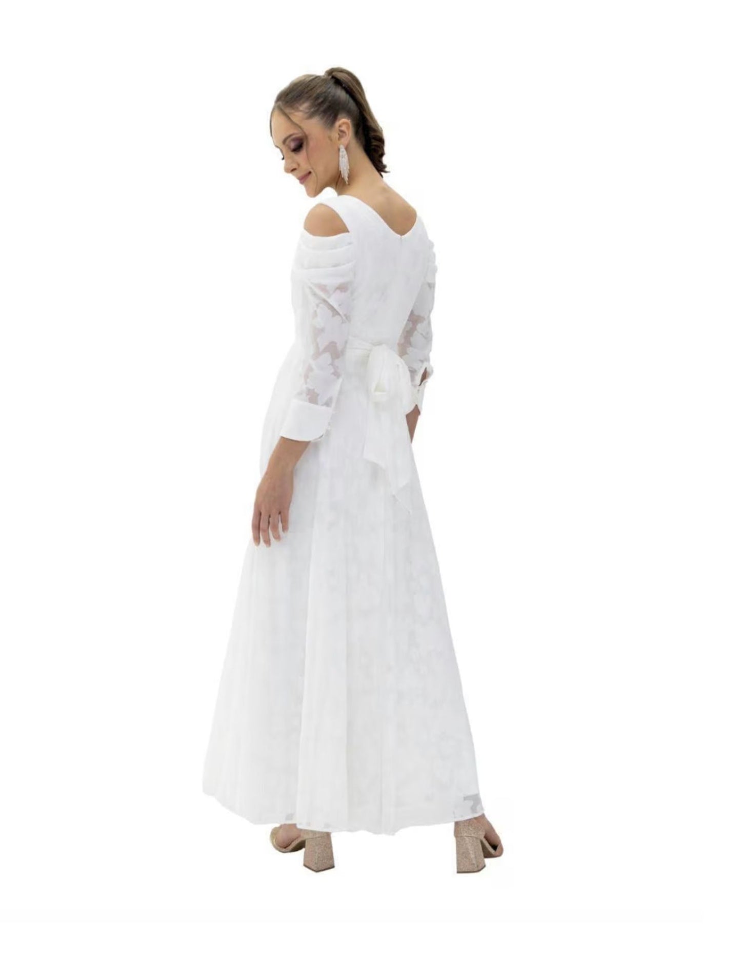 VESTIDO ESTILO ROMANTICO HUESO
