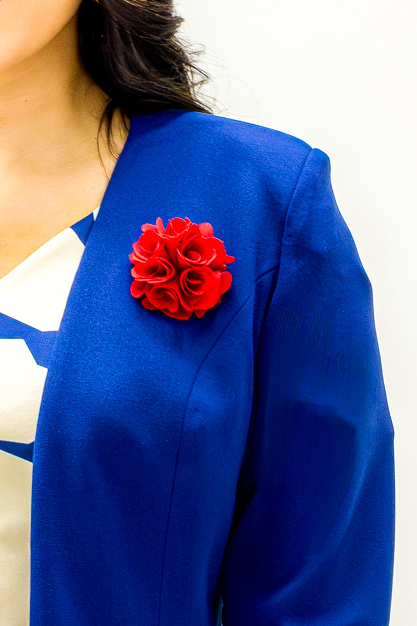 VESTIDO CON SACO AZUL REY