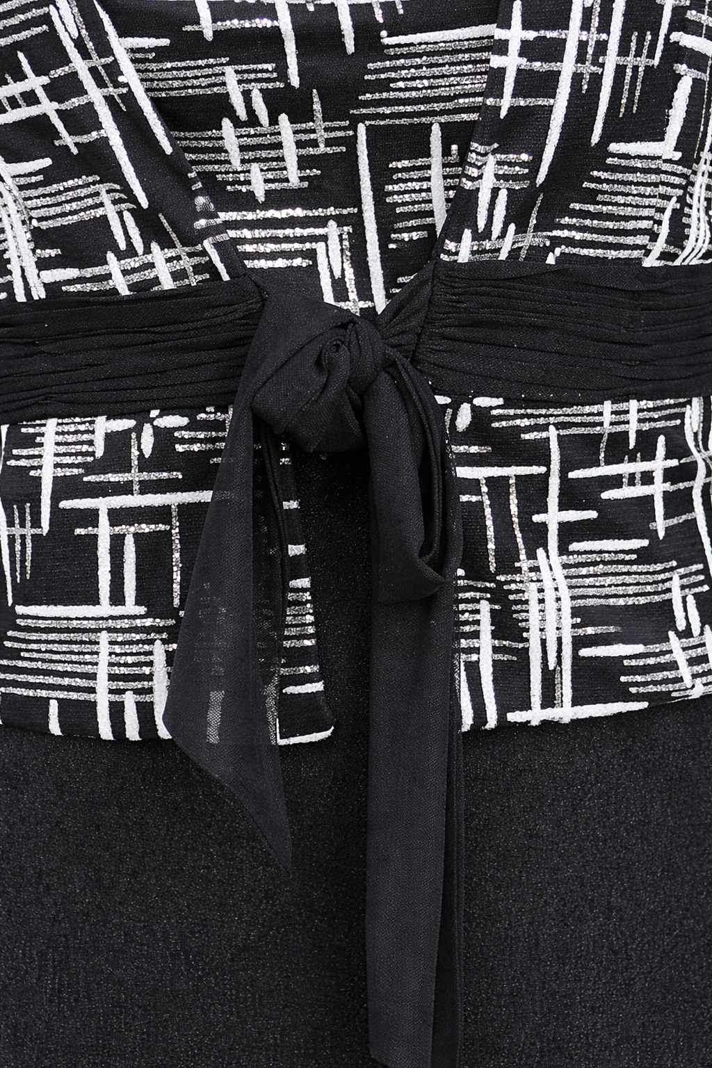 VESTIDO CORTO CON ENSAMBLE MEDIO