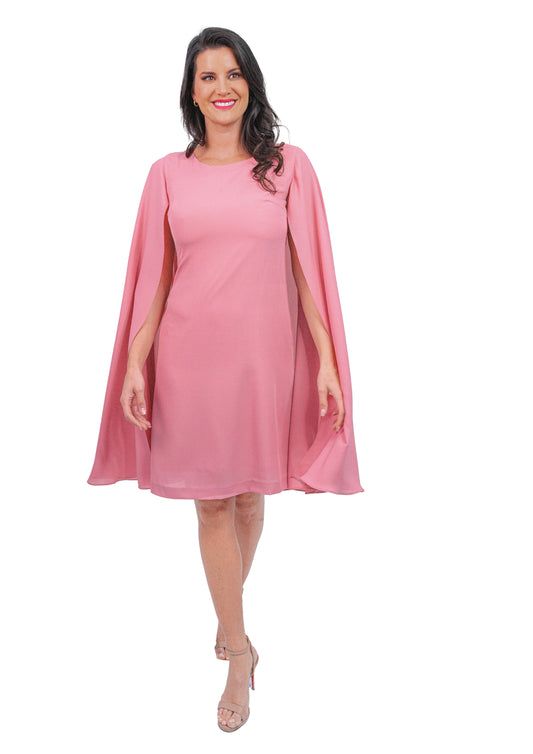 VESTIDO CORTO CON CAPA
