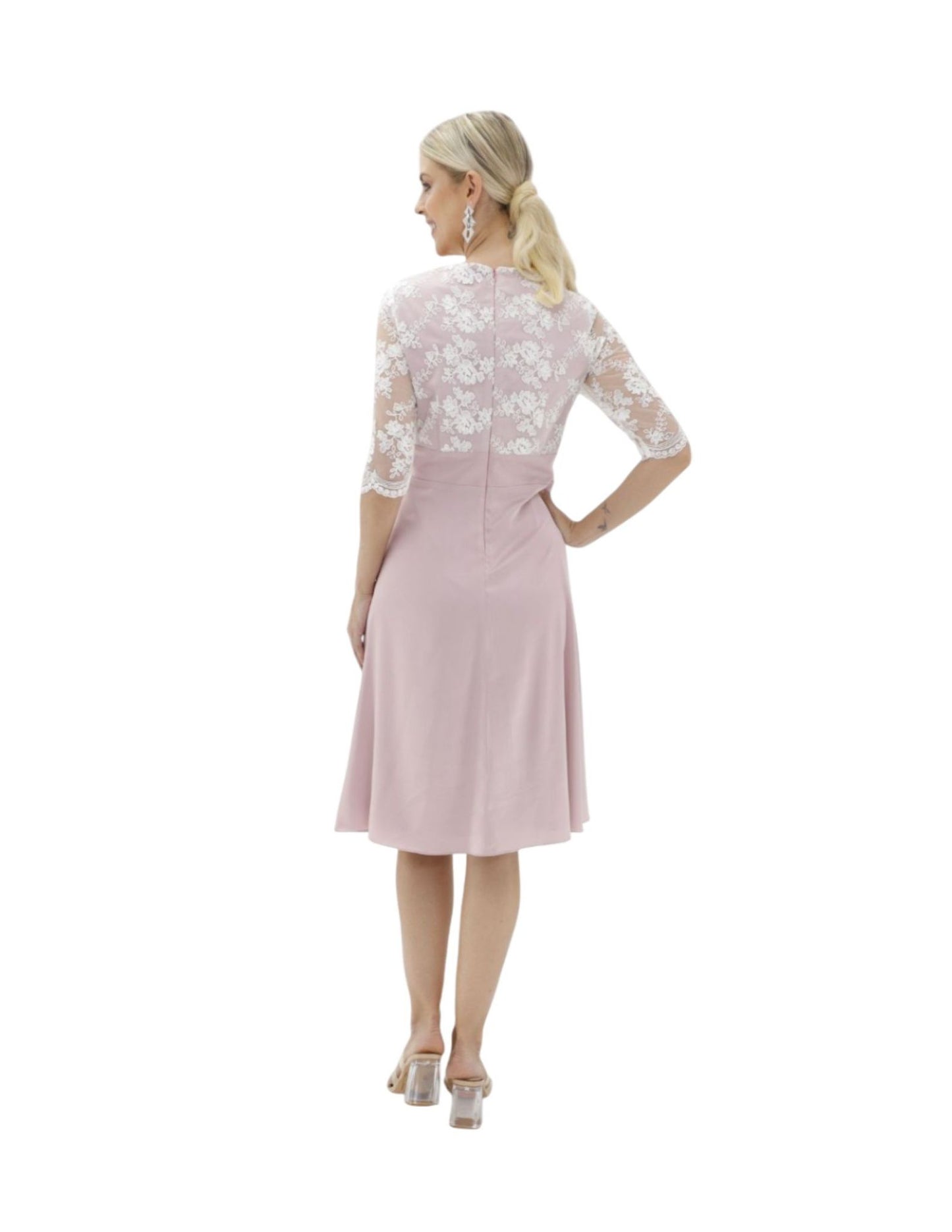 VESTIDO CORTO CON ENCAJE